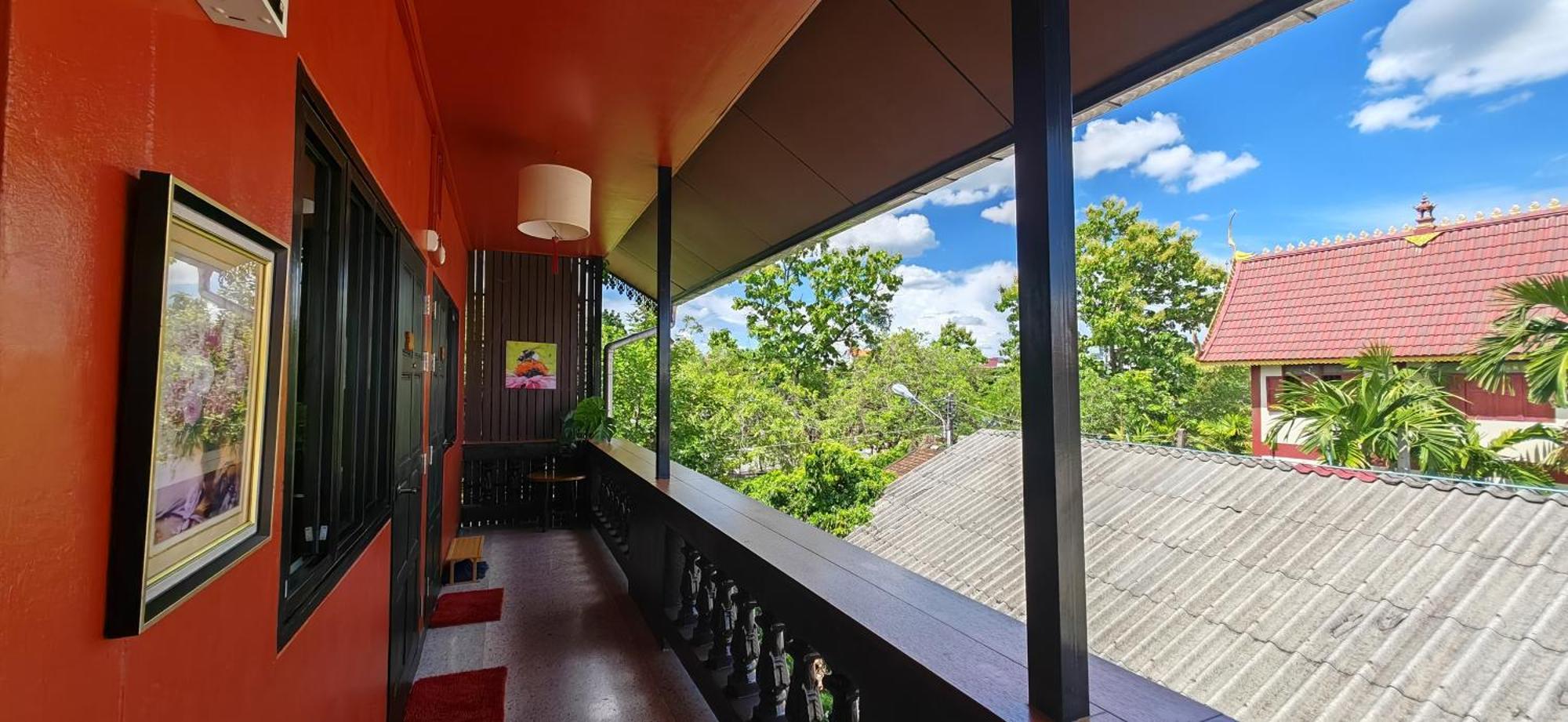 Hoh Guesthouse Chiang Mai Extérieur photo